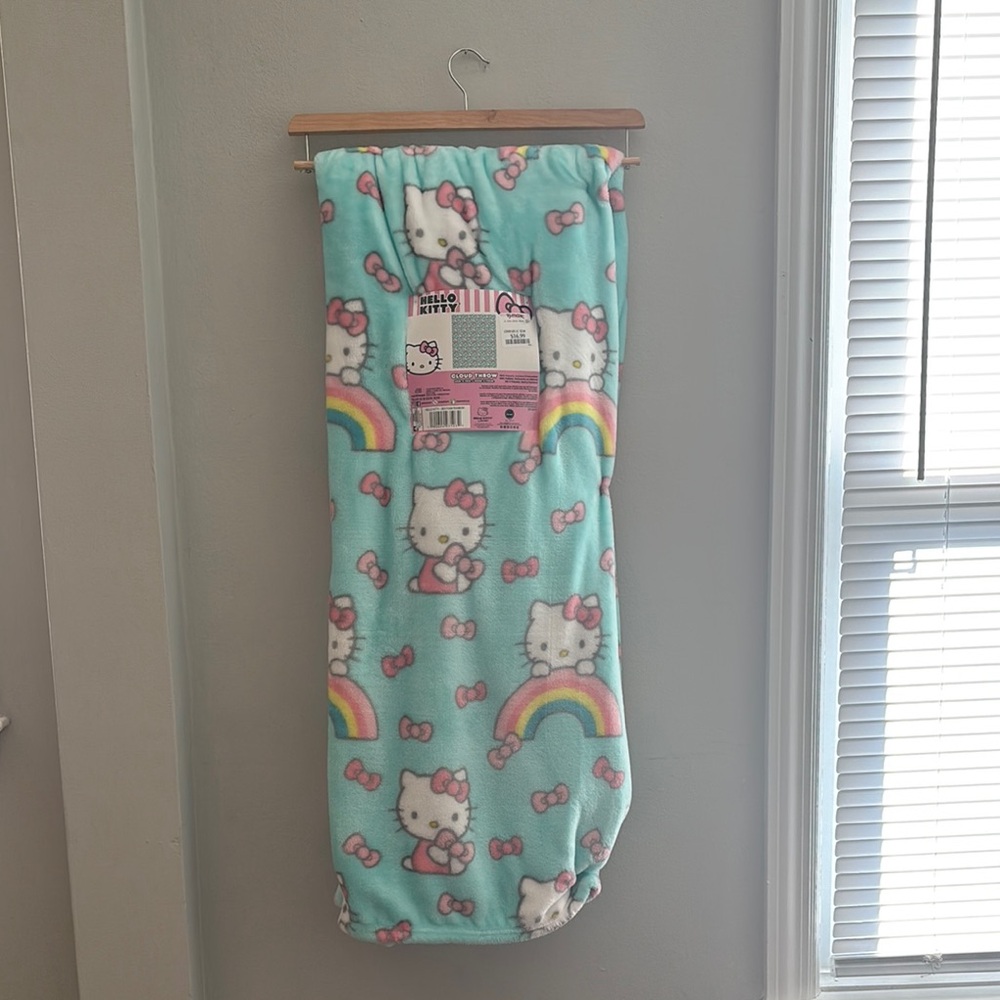Hello Kitty Blanket